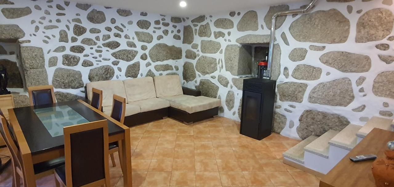 Quinta Da Tormenta -14 Pessoas- Cabeceiras De Basto 2 Casas E Piscina Privada Villa Buitenkant foto