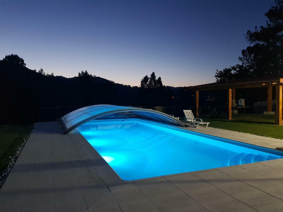 Quinta Da Tormenta -14 Pessoas- Cabeceiras De Basto 2 Casas E Piscina Privada Villa Buitenkant foto